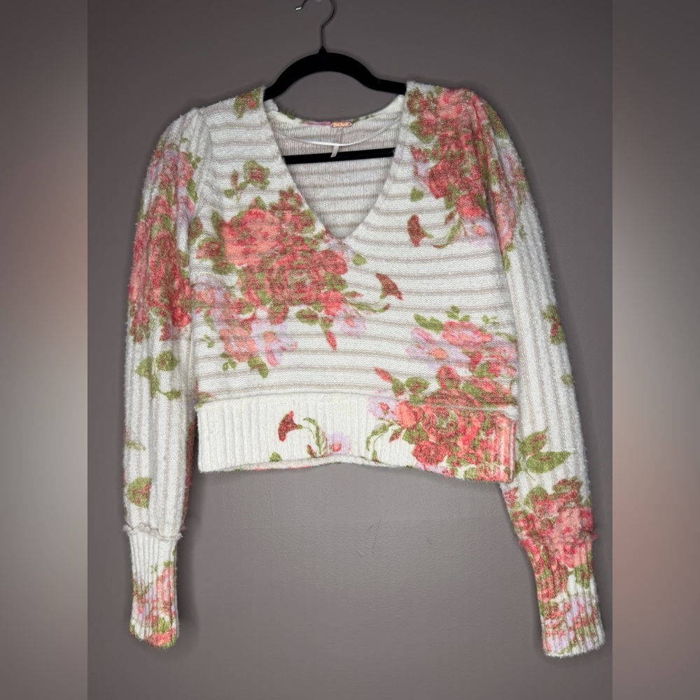 Free People Floral V-Neck Sweater - Cream and Pink size XS Womens